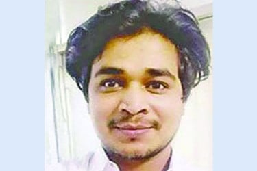 প্রথম দফায় রক্ষা দ্বিতীয় দফায় লাশ