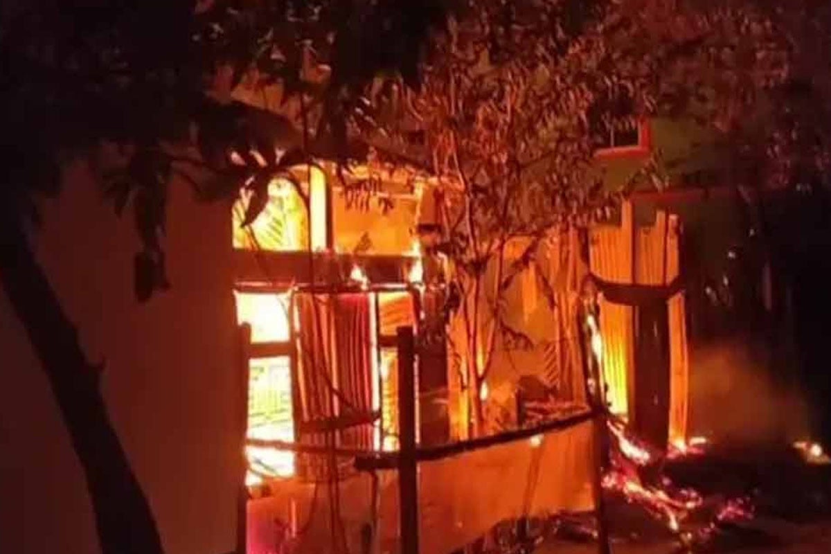 রামগতিতে ১৫ দোকান আগুনে পুড়ে ছাই