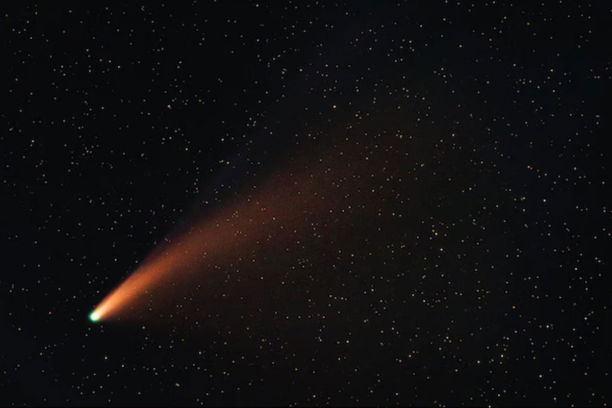 সূর্যের কাছ থেকে ফিরে এলো সোনালি ধূমকেতু, বিস্মিত বিজ্ঞানীরা