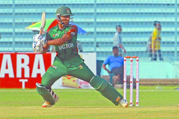 সিরিজে পিছিয়ে গেলেন যুবারা