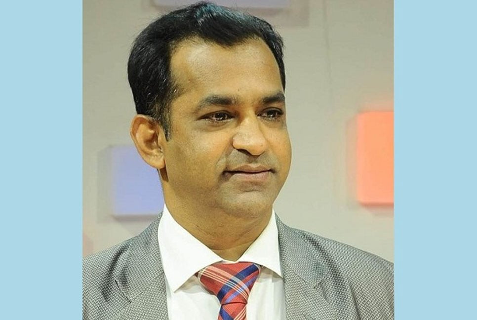 ঘি খেতে চাইলে চামচ দিয়ে ভদ্রভাবে খান : ডা. সায়ন্থ