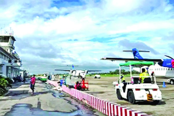 কক্সবাজারে আবারও উড়োজাহাজের সঙ্গে কুকুরের ধাক্কা