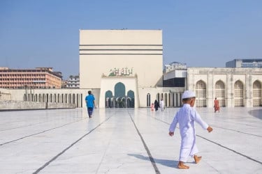 জুমার দিনে যা করবেন, যা করবেন না