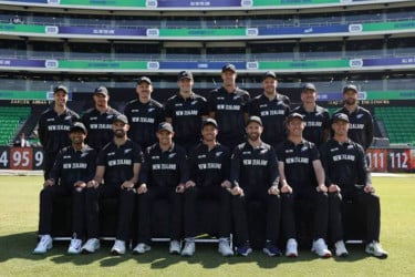 ওয়ানডে দলে ফিরলেন ফিরলেন হেনরি, নেই উইলিয়ামসন