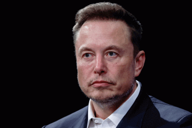 সবচেয়ে বেশি বেতনভুক্ত সিইও এখন ইলন মাস্ক