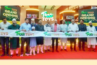 বসুন্ধরা সিটি শপিং মলে ‘টগি টয়েস’ আউটলেট উদ্বোধন