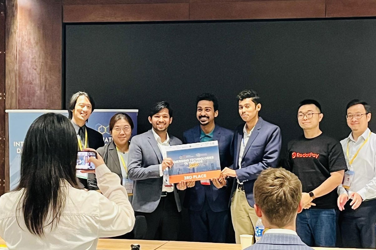 ডেটা সায়েন্স অলিম্পিয়াডে ব্রোঞ্জ জিতলেন বুয়েট শিক্ষার্থী অপূর্ব