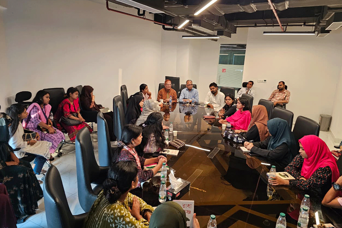 শিক্ষাবৃত্তি প্রাপ্ত শিক্ষার্থীদের নিয়ে বসুন্ধরা শুভসংঘের মতবিনিময় সভা