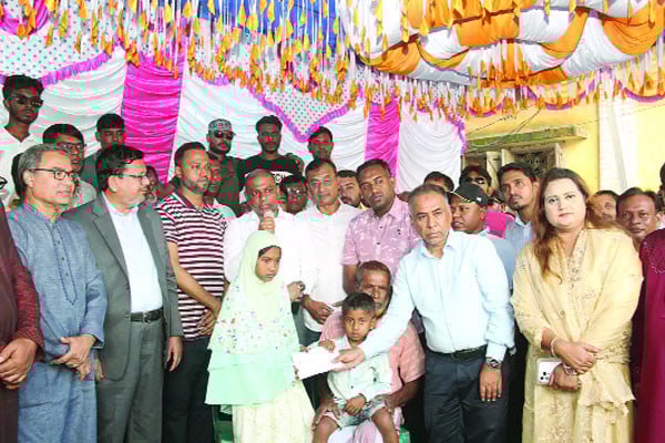 এতিম ভাইবোন মরিয়ম ও ইসমাইলের দায়িত্ব নিলেন তারেক রহমান