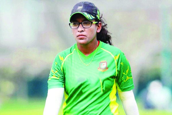 মঞ্জুর বিরুদ্ধে এবার রুমানার অভিযোগ