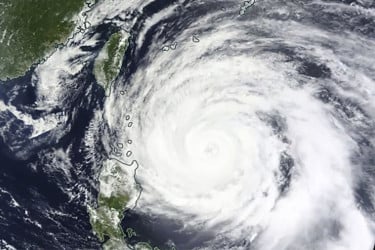 ‘কালমেগির’ পর ফিলিপাইনে ধেয়ে আসছে ভয়াবহ ঘূর্ণিঝড় ‘ফাং-ওয়ং’