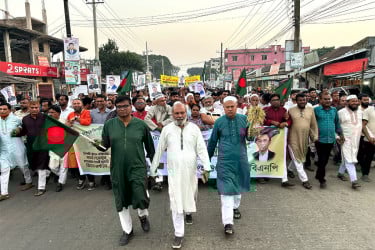 তারাকান্দায় বিপ্লব ও সংহতি দিবস উপলক্ষে বিএনপির বর্ণাঢ্য র‍্যালি