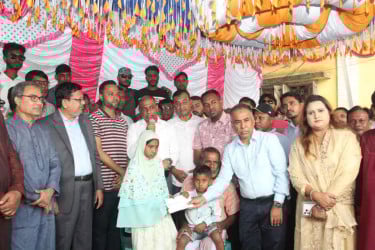 ছোট্ট শিশু মরিয়ম ও ইসমাইলের দায়িত্ব নিলেন তারেক রহমান