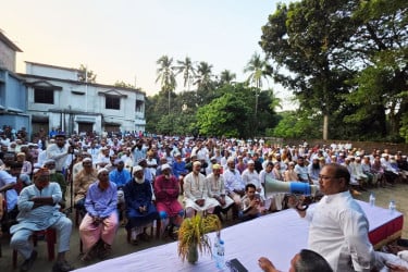 গণতন্ত্র ও ন্যায়বিচার প্রতিষ্ঠায় এগিয়ে আসতে হবে : তৃপ্তি