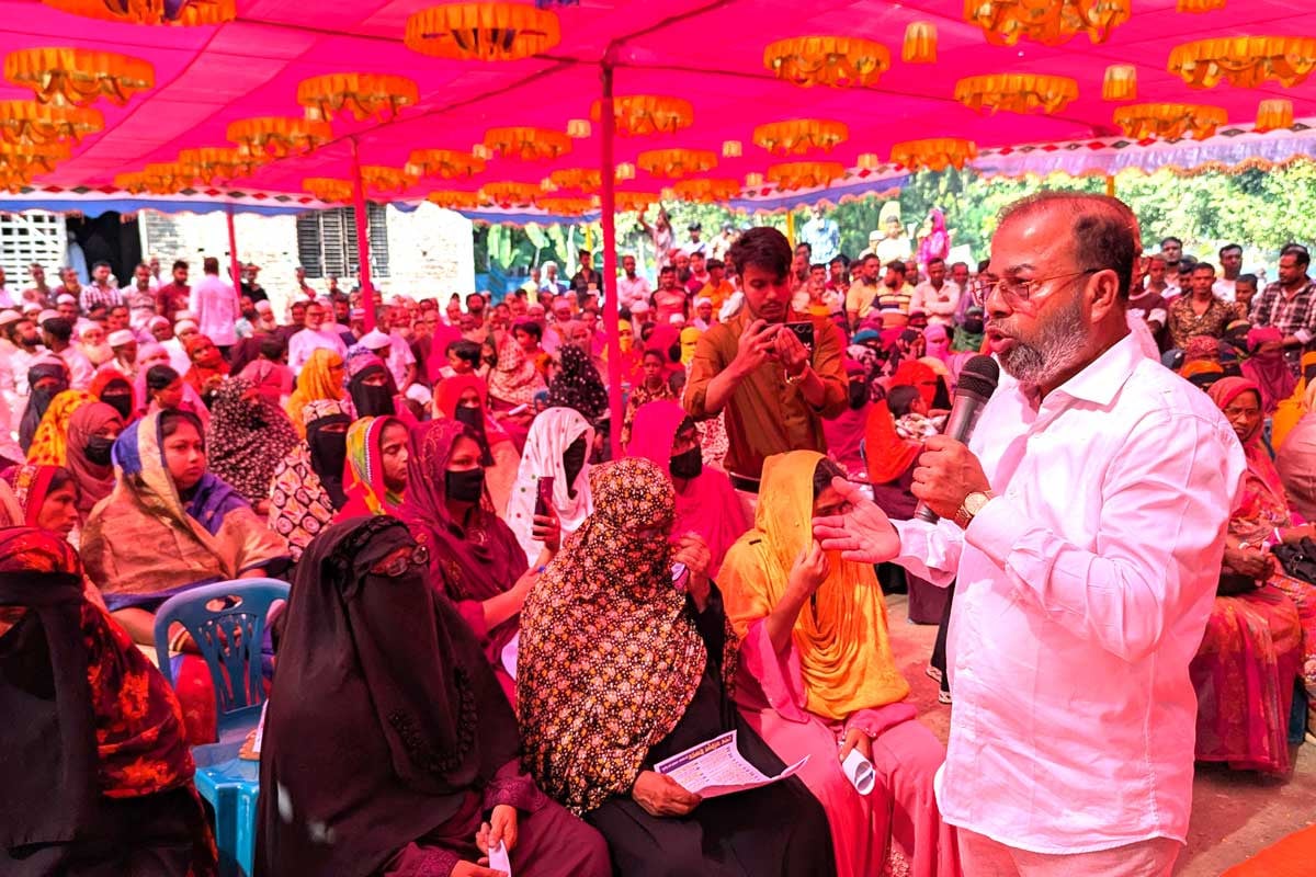 ৩১ দফা বাস্তবায়নে মোংলায় বিএনপির উঠান বৈঠক