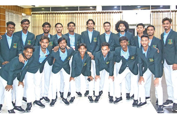 স্বপ্ন নিয়ে বিশ্বকাপের অপেক্ষায়