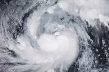 এবার ধেয়ে আসছে সুপার টাইফুন, লাখো মানুষকে সরাল ফিলিপাইন