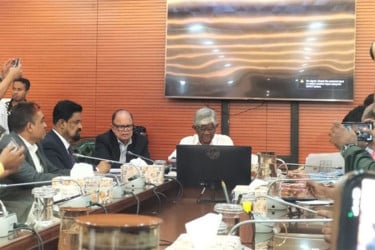 কৃষকদের কাছ থেকে ৭ লাখ মেট্রিক টন ধান-চাল কিনবে সরকার