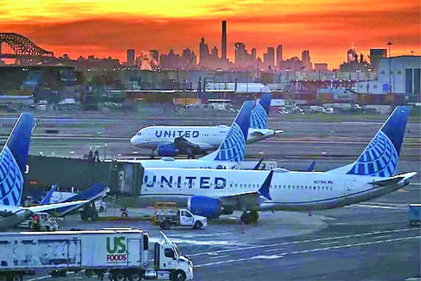 শাটডাউনে বিমান পরিবহনে বিপর্যয় যুক্তরাষ্ট্রে
