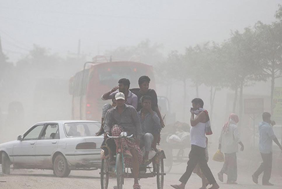 দিল্লিতে ভয়াবহ বায়ুদূষণ, ঢাকার বাতাস 'খুব অস্বাস্থ্যকর'