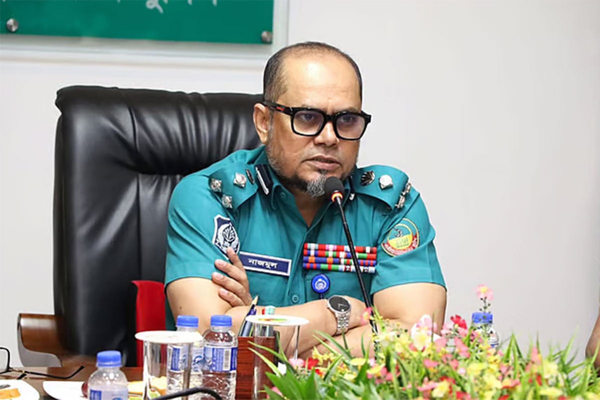 জিএমপির সাবেক কমিশনার নাজমুল করিম খান বরখাস্ত