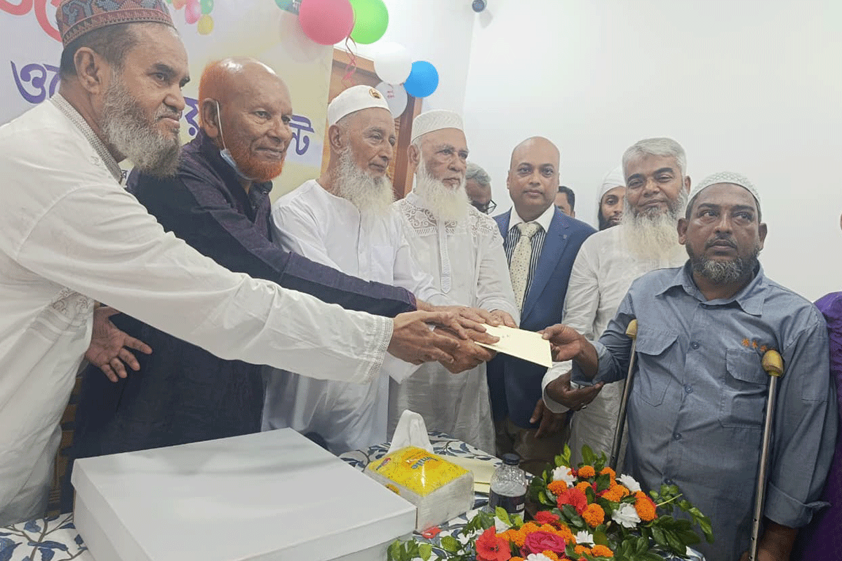 প্রতিবন্ধী ও ক্যান্সার রোগীদের পাশে ওয়েলফেয়ার ট্রাস্ট