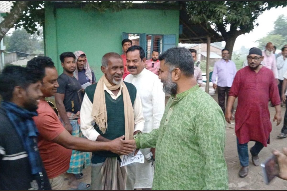 আলমডাঙ্গায় বিএনপির প্রার্থী শরীফের গণসংযোগ