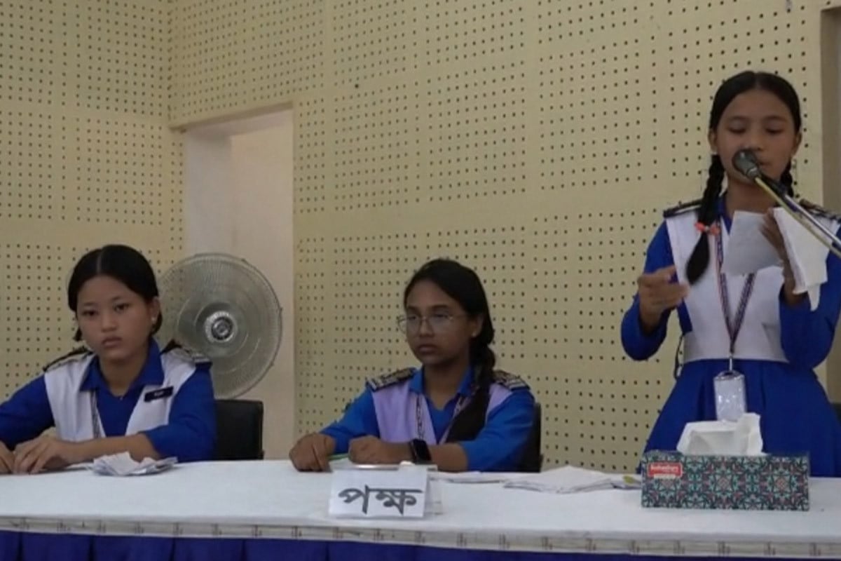 খাগড়াছড়িতে আন্তস্কুল বিতর্ক প্রতিযোগিতা শুরু