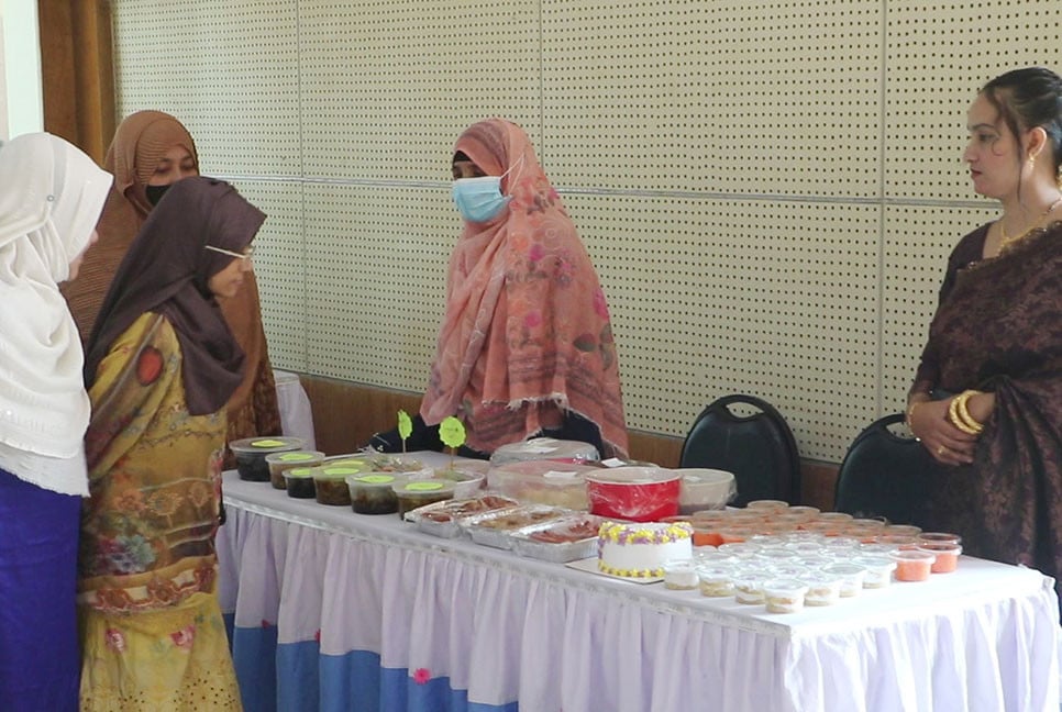 নওগাঁয় মেলা ও পিঠা উৎসব