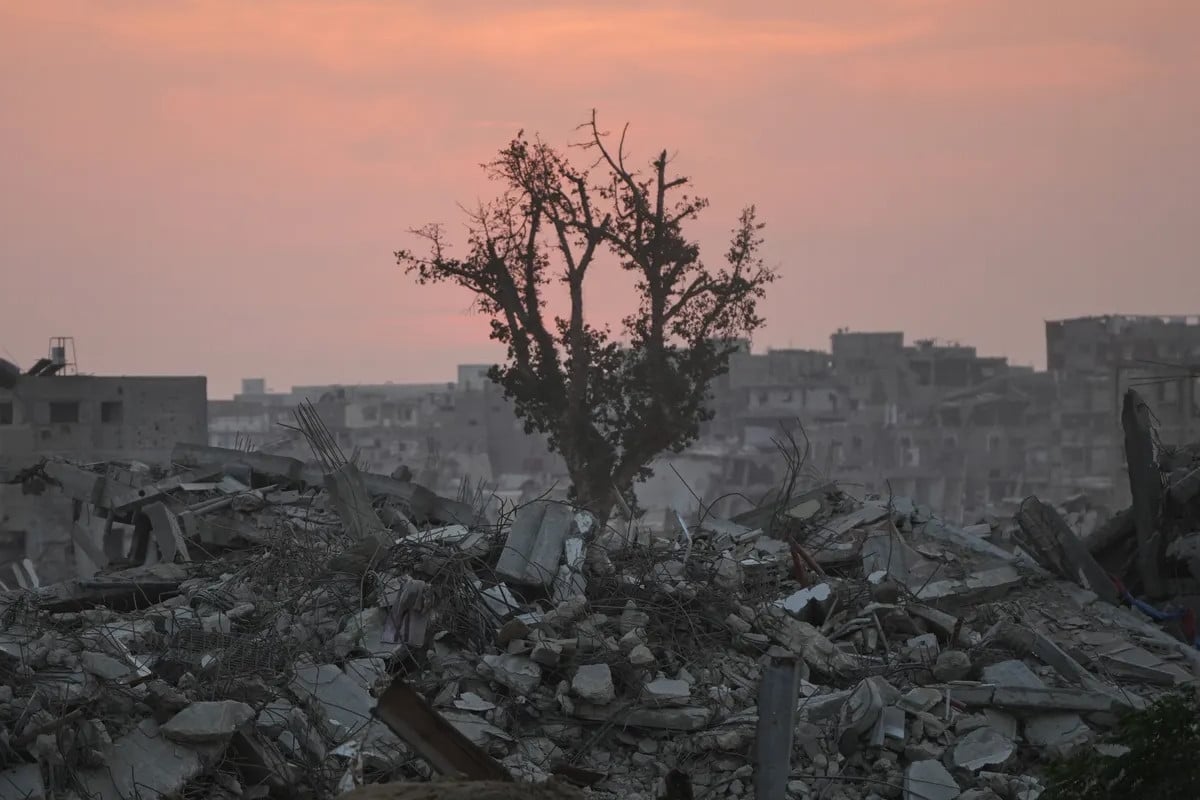 যুদ্ধবিরতি মানছে না ইসরায়েল, গাজায় ধ্বংসযজ্ঞ চলছে