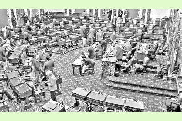 যুক্তরাষ্ট্রে শাটডাউন অবসানে সমঝোতা