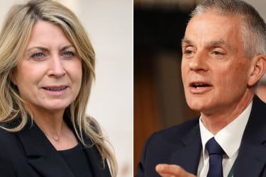 যে কারণে বিবিসির মহাপরিচালক ও বার্তাপ্রধানের পদত্যাগ