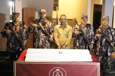 যশোরে ২০ লাখ টাকার স্বর্ণসহ আটক ১