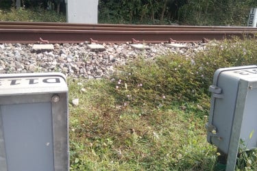 আখাউড়ায় রেলওয়ের সিগন্যাল পোস্টের তার চুরি, ট্রেন চলাচলে বিঘ্ন