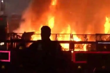 দিল্লির লাল কেল্লার কাছে ভয়াবহ বিস্ফোরণ, বহু হতাহতের আশঙ্কা