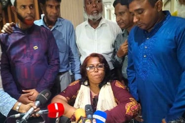 ১১তম গ্রেড বাস্তবায়নের আশ্বাসে প্রাথমিক শিক্ষকদের আন্দোলন প্রত্যাহার