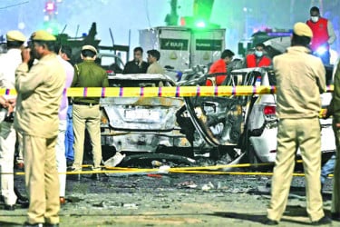 দিল্লিতে গাড়িবোমায় নিহত ৮