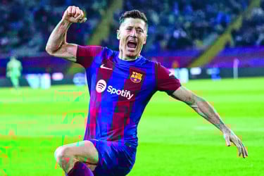 মৌসুমে লেভানডস্কির প্রথম হ্যাটট্রিক