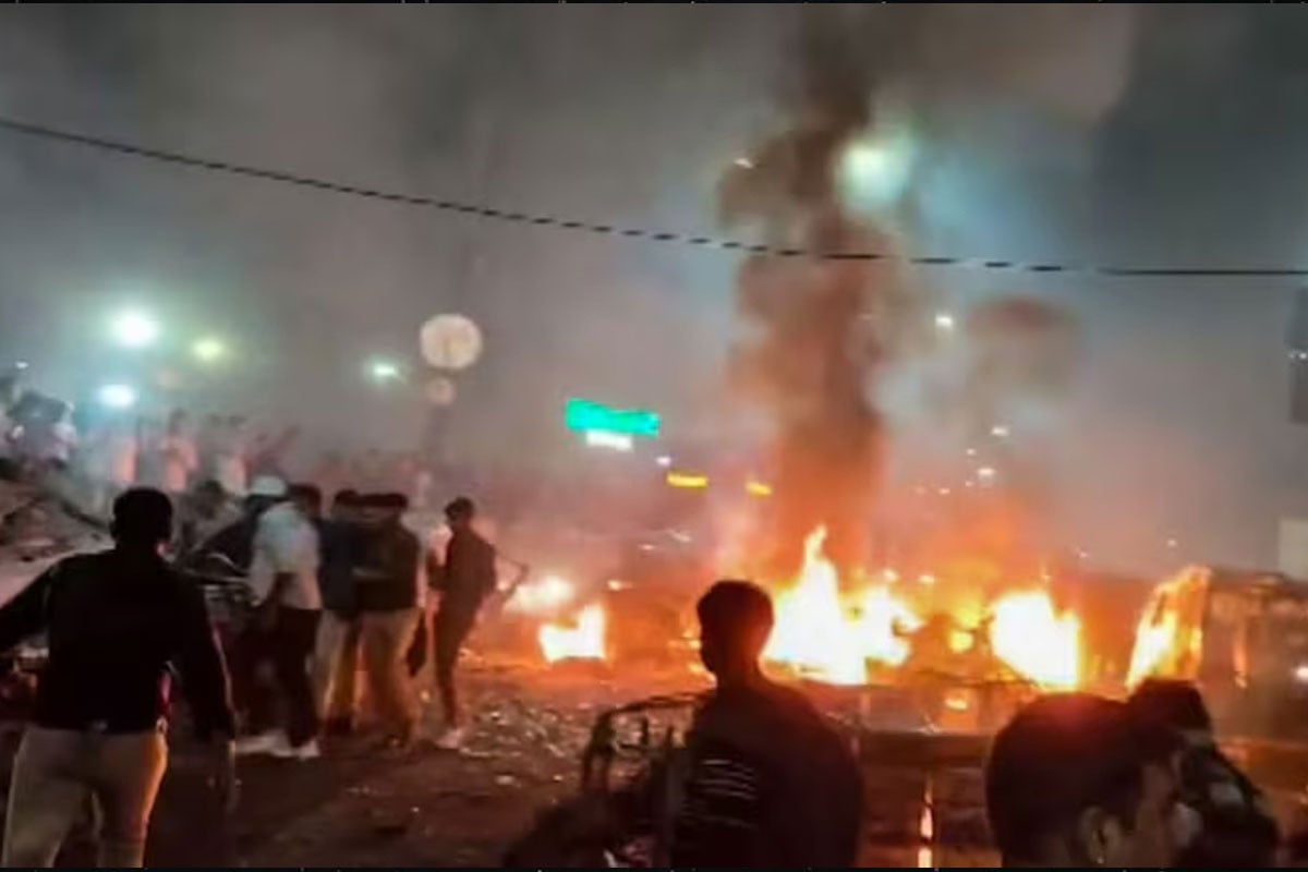 দিল্লিতে ভয়াবহ বিস্ফোরণ নিয়ে এখন পর্যন্ত যা জানা গেল