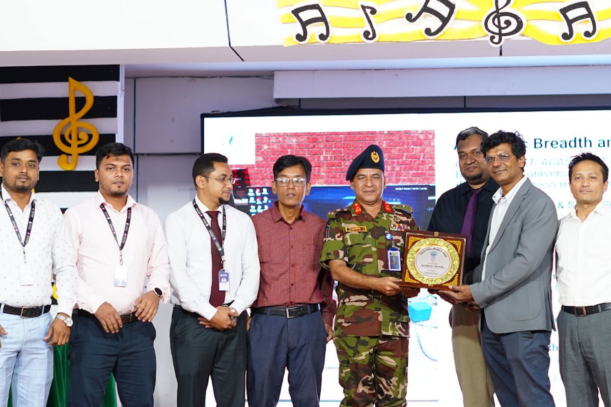 কর্মক্ষেত্র দখল করছে প্রযুক্তি, চ্যালেঞ্জ মোকাবিলায় শিক্ষার্থীদের প্রস্তুত করতে হবে