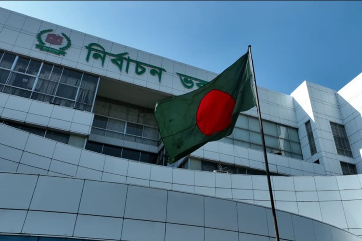 নির্বাচনে পোস্টার ব্যবহার করা যাবে না