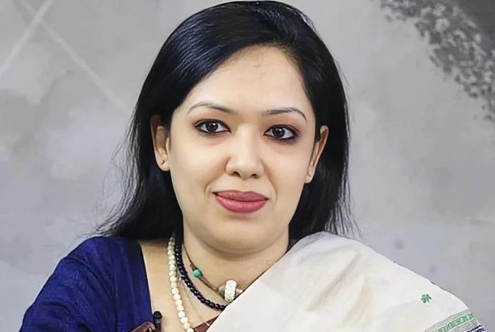 জোর করে ঐকমত্য চাপিয়ে দেওয়া যায় না : রুমিন ফারহানা