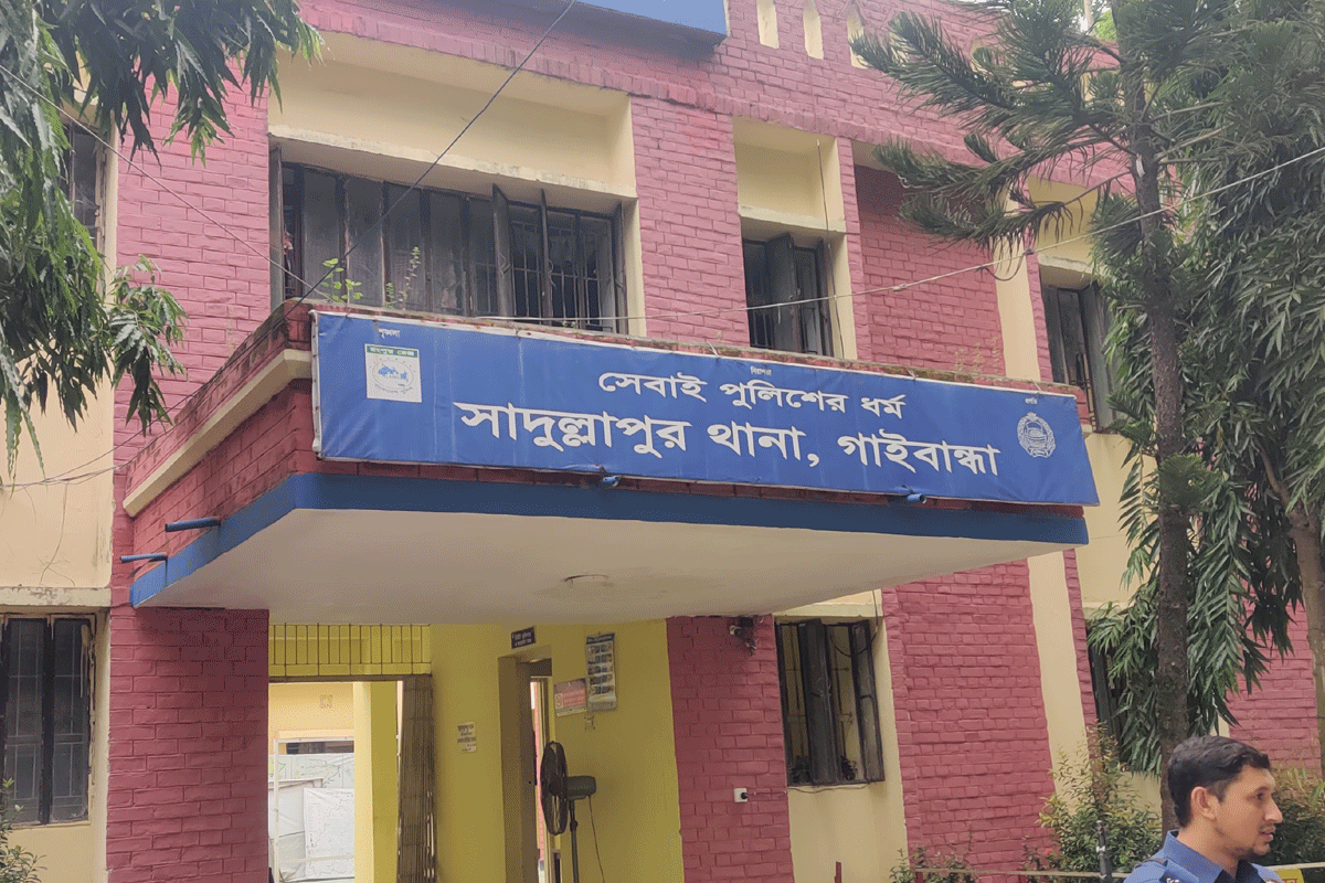 খাবার নিয়ে ঝগড়ায় স্ত্রীর পায়ের গোড়ালি কেটে পালালেন স্বামী