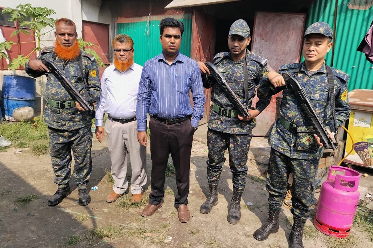 অস্বাস্থ্যকর পরিবেশে মিষ্টি তৈরি করায় এক প্রতিষ্ঠানকে জরিমানা