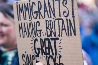 ডেনমার্ক মডেলের কঠোর অভিবাসন নীতি আনছে যুক্তরাজ্য?