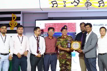 কর্মক্ষেত্র দখল করছে প্রযুক্তি, চ্যালেঞ্জ মোকাবিলায় শিক্ষার্থীদের প্রস্তুত করতে হবে