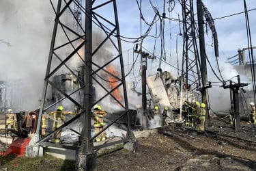 পারমাণবিক বিদ্যুৎকেন্দ্রে হামলা, ইউরোপজুড়ে বিপর্যয়ের শঙ্কা কিয়েভের