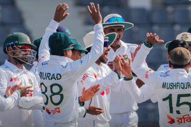 সিলেট টেস্টের প্রথম দিনে বাংলাদেশের সংগ্রহ ৮ উইকেট