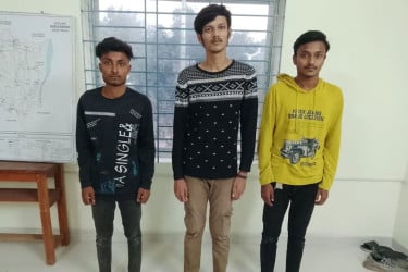 বগুড়ায় আওয়ামী লীগের ৩ নেতাকর্মীকে আটক করল সেনাবাহিনী