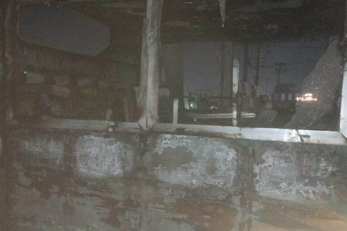 গাজীপুরে যাত্রীবাহী বাসে আগুন দিল দুর্বৃত্তরা